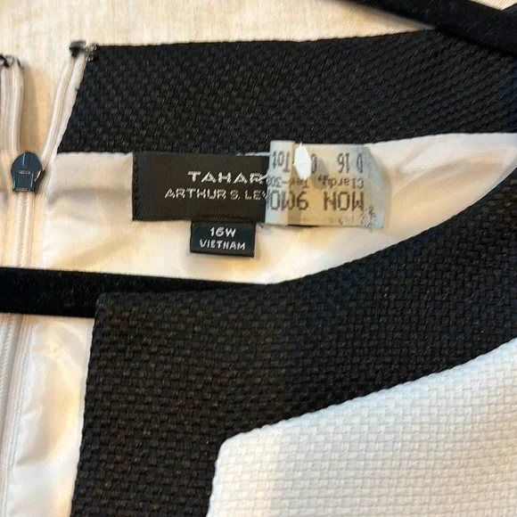 Plus Size Tahari 16W Dress - Picture 5 of 6